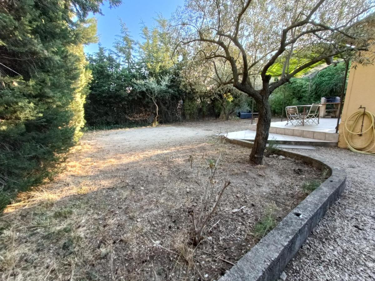 Villeneuve-lès-Avignon Chalet Agreable, A Proximite Du Centre Historique, Golf Academy מראה חיצוני תמונה